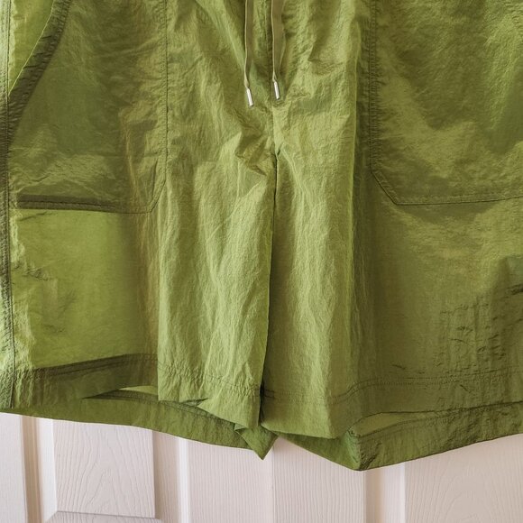 Mens Old Navy Quick-Dry Olive Green Shorts 2X With Elastic Waistband & Pockets - Picture 5 of 8